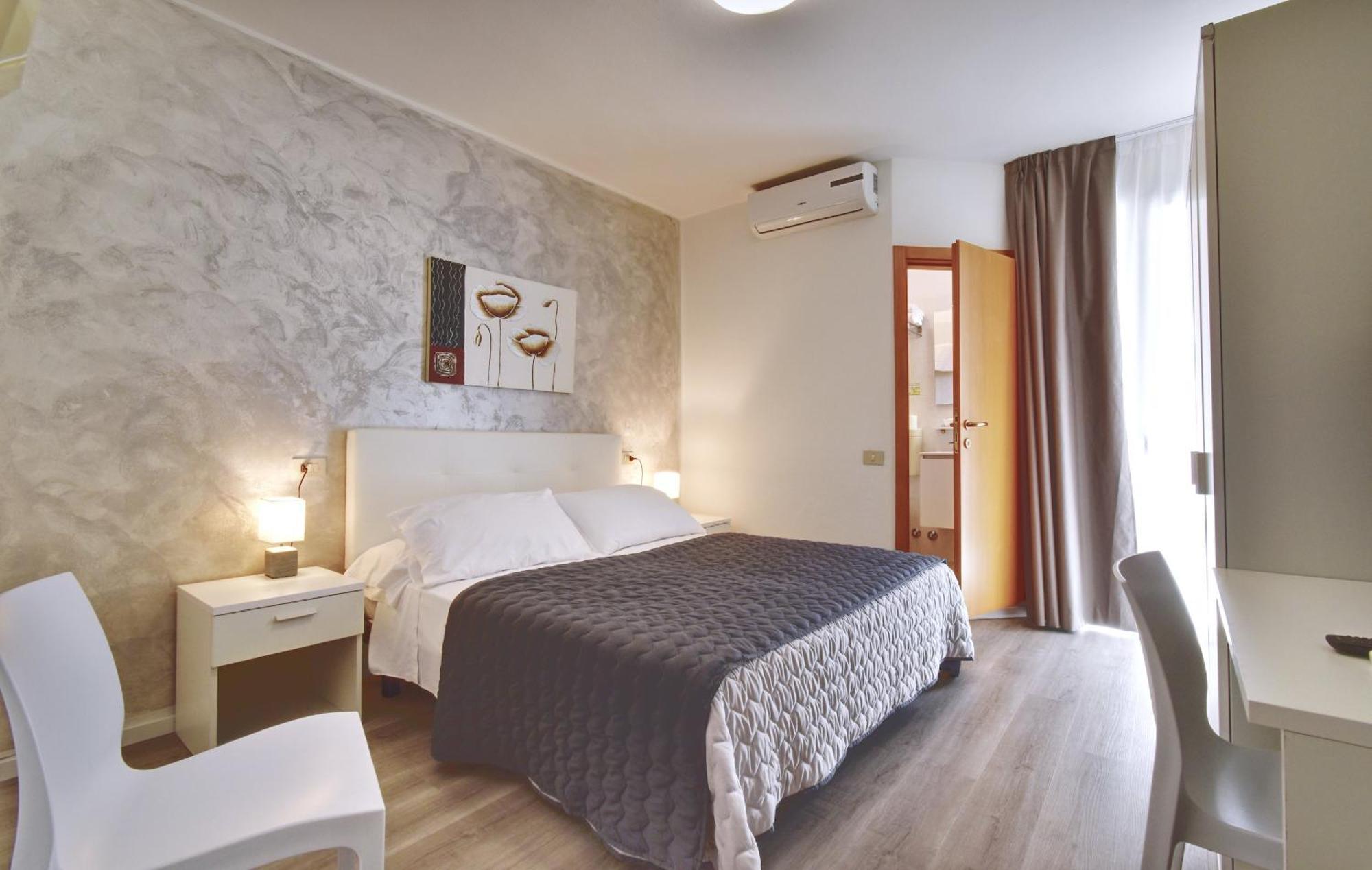 Hotel Augusta Caorle Exterior photo