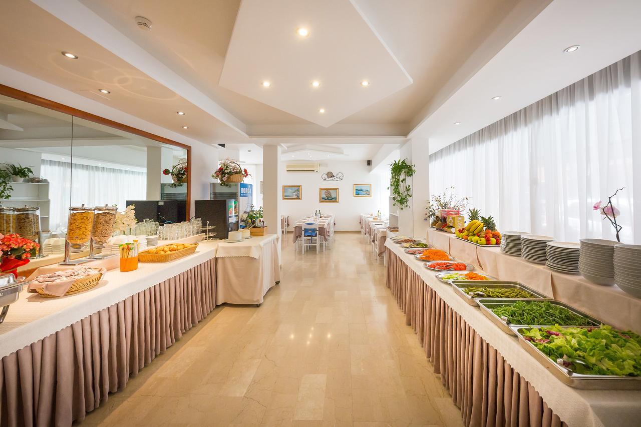 Hotel Augusta Caorle Exterior photo